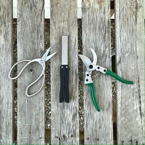 Garden Tool Sharpener - Diamond + Carbon Steel Hone Reversible Paddle For Sharpening Pruners, Clippers Mower Blades and Scissors - Image 2